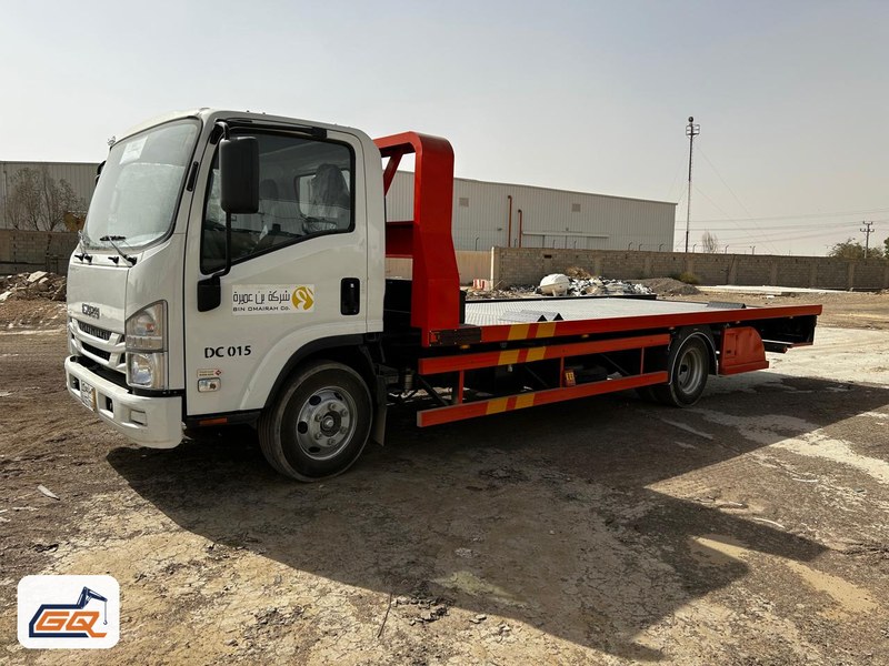 سطحة إنقاذ فُل داون بسطح ينزل كاملاً حتى الأرض لتحميل المركبات المعطلة سطحة إنقاذ فُل داون بسطح ينزل كاملاً حتى الأرض لتحميل المركبات المعطلة