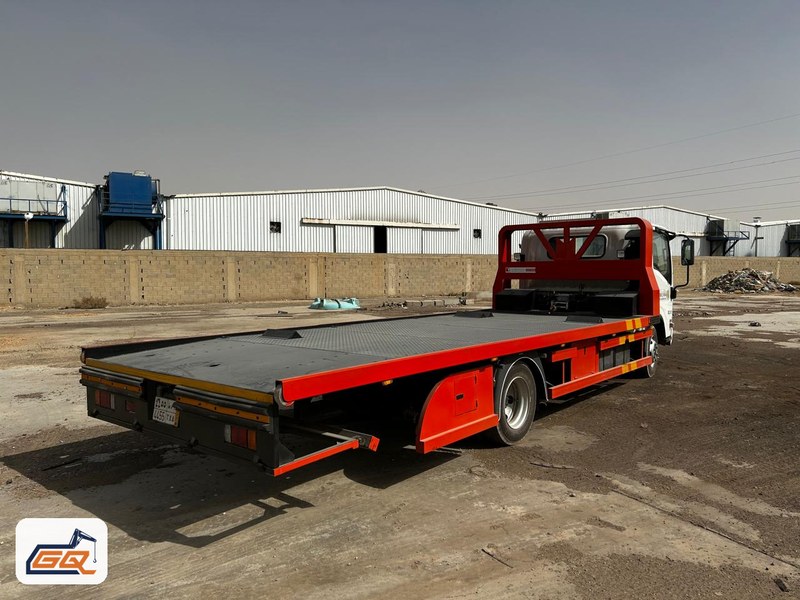 Rear of the recovery deck: guide rollers and vehicle tie-down points