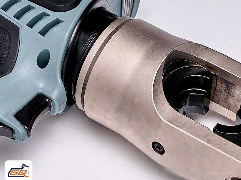 SOFAMEL battery-powered hydraulic crimping tool for large-section cable lugs SOFAMEL battery-powered hydraulic crimping tool for large-section cable lugs